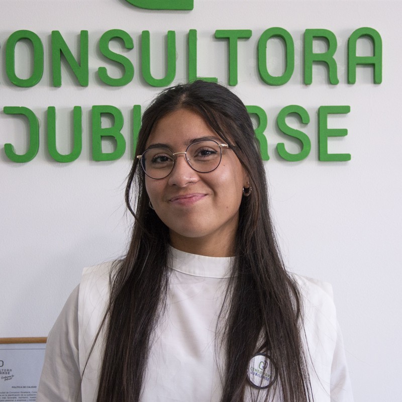 Agustina Agüero, Recepcionista y Soporte