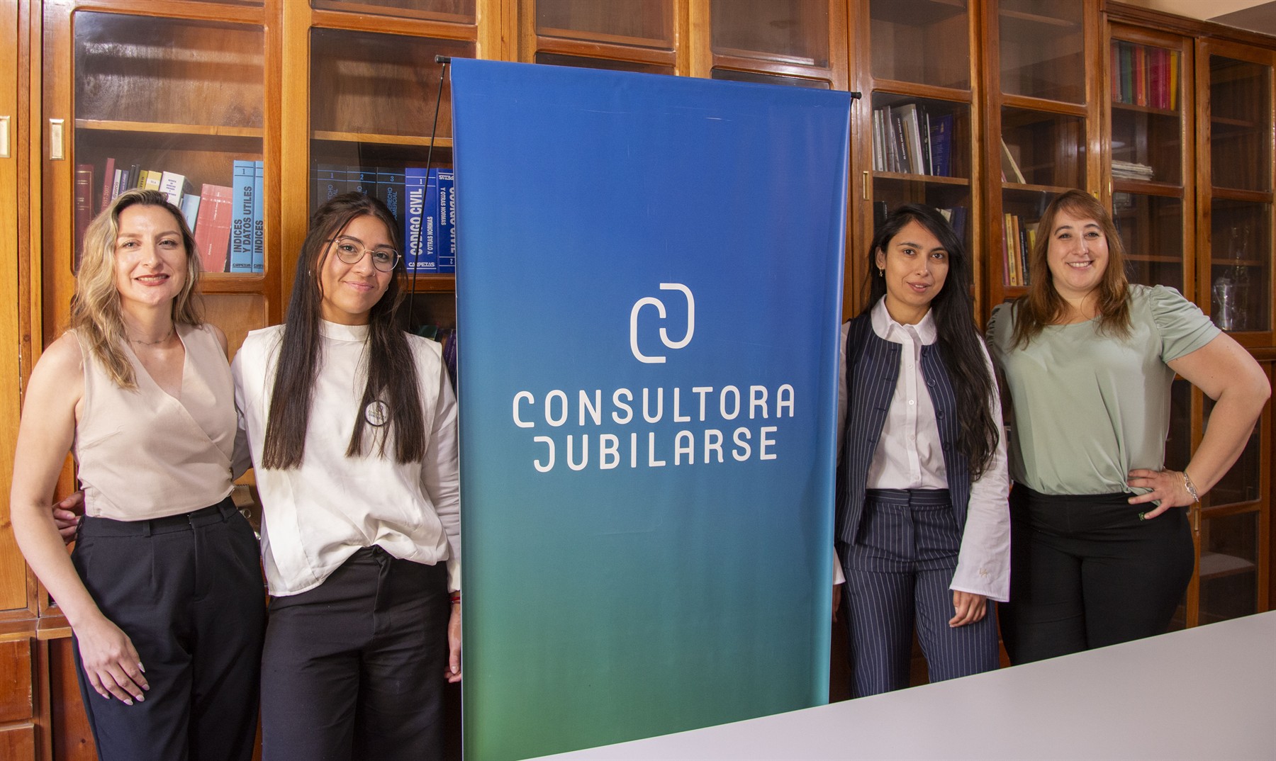 Equipo completo de Consultora Jubilarse